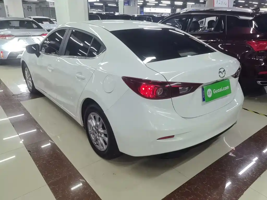 Mazda 3 Axela — миниатюра 5