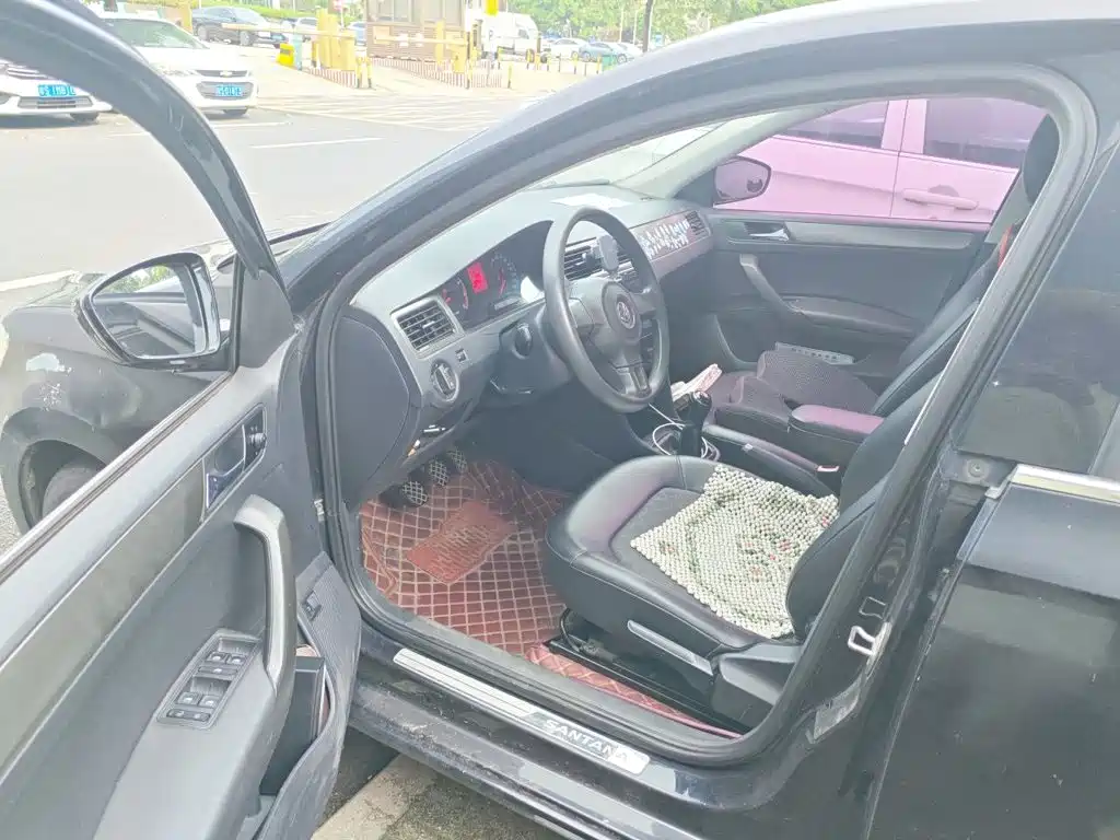 Volkswagen Santana — миниатюра 17