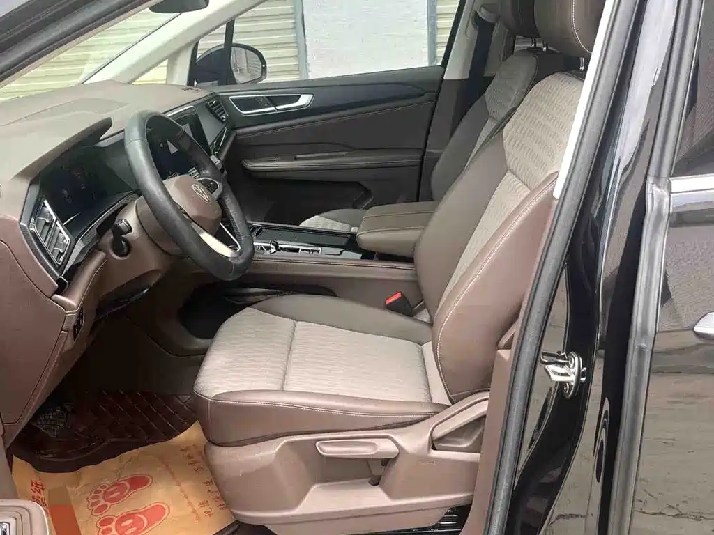 Volkswagen Viloran — миниатюра 4