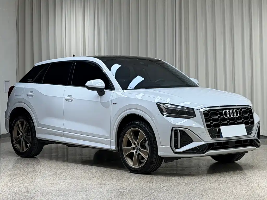 Audi Q2L — миниатюра 2