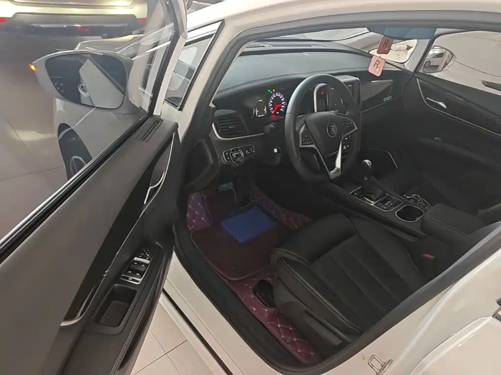 BYD MAX — миниатюра 16