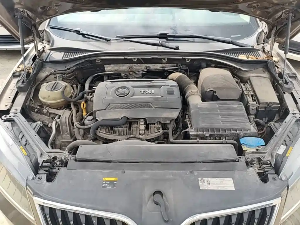 Skoda Superb — миниатюра 20
