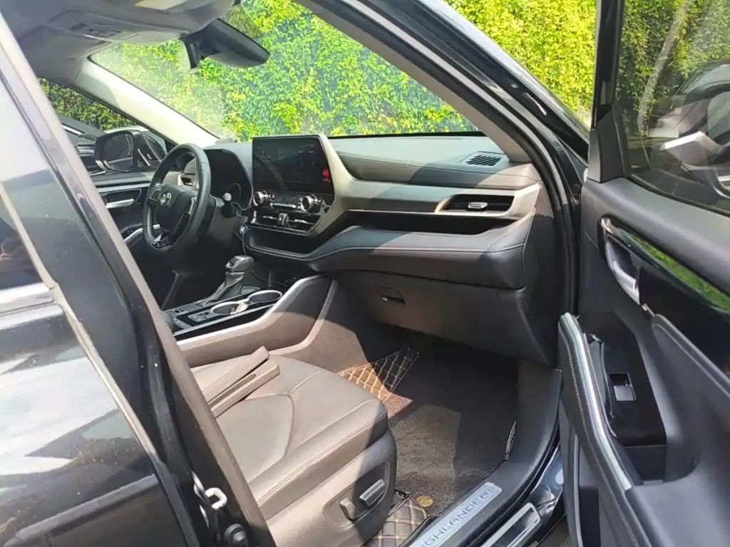 Toyota Highlander — миниатюра 9