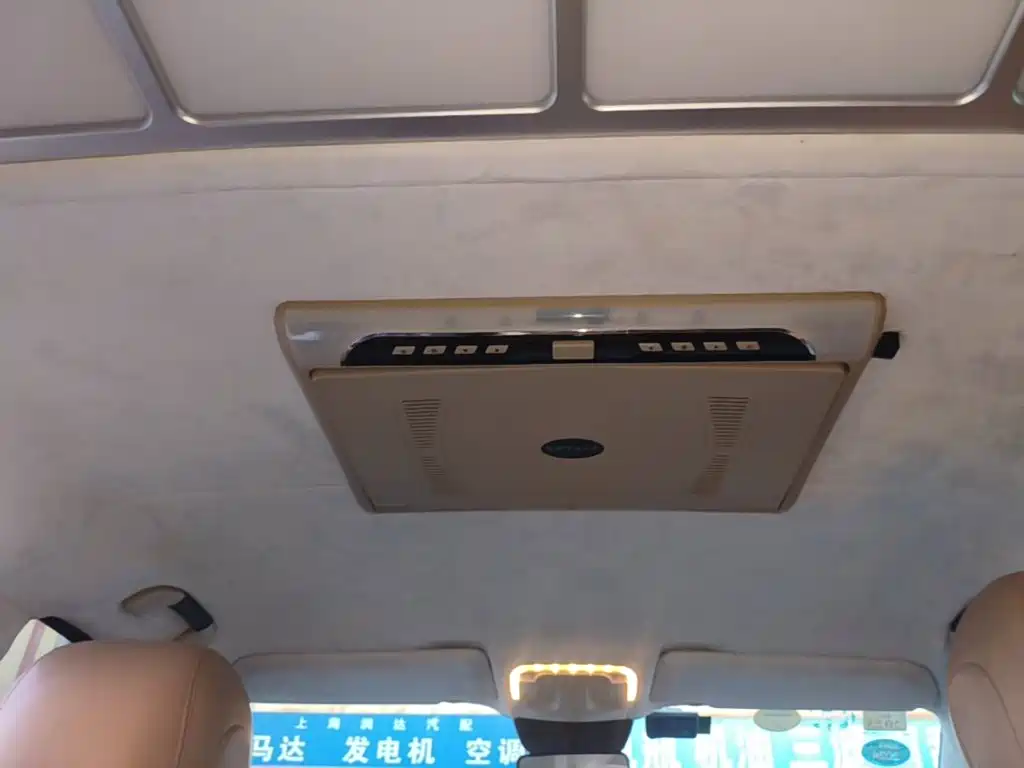 Mercedes-Benz Vito — миниатюра 18