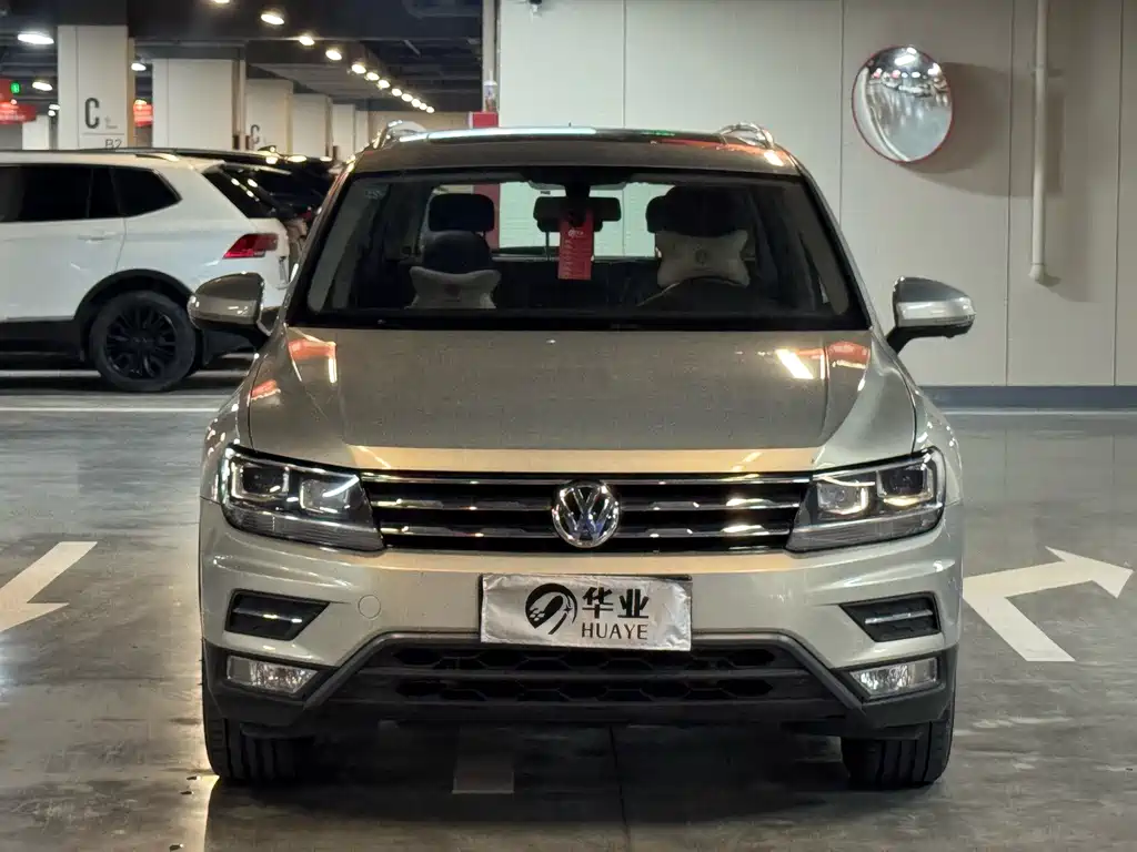 Volkswagen Tiguan L L 2019 330TSI AT Comfort VI