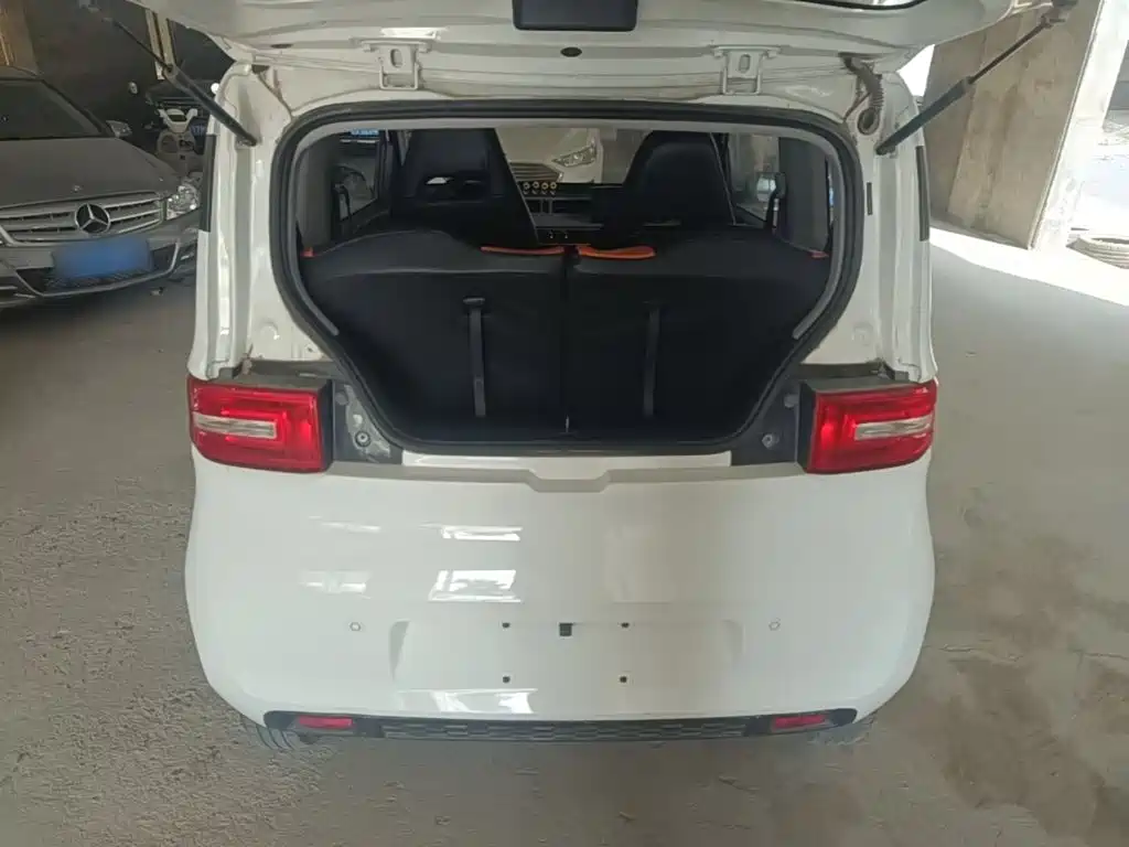 Wuling MINIEV — миниатюра 19