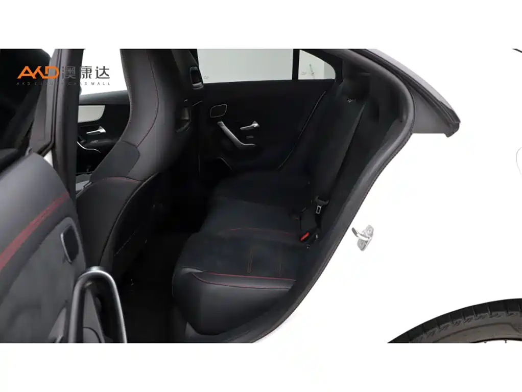 Mercedes-Benz CLA (Import) — миниатюра 7