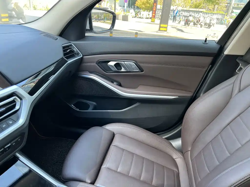 BMW 3 Series — миниатюра 7