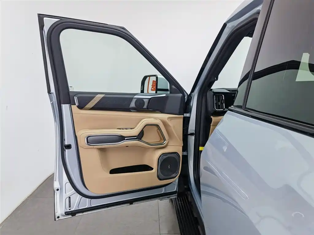 FANG CHENG BAO LEOPARD 8