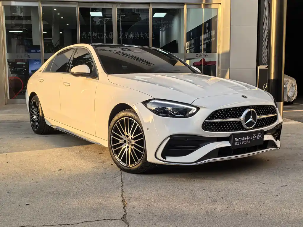 Mercedes-Benz C-Class — миниатюра 3