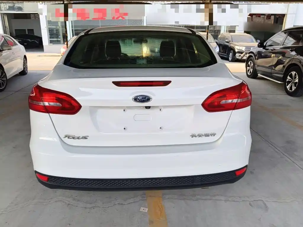 Ford Focus — миниатюра 6