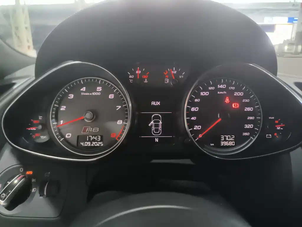 Audi R8 — миниатюра 3