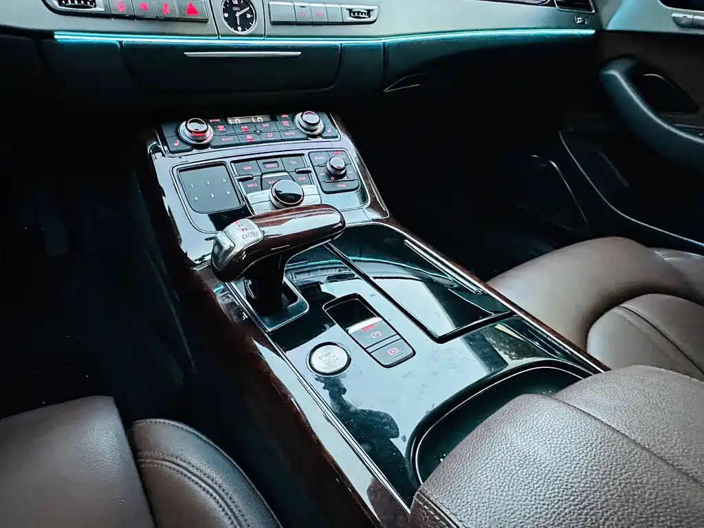Audi A8 — миниатюра 13