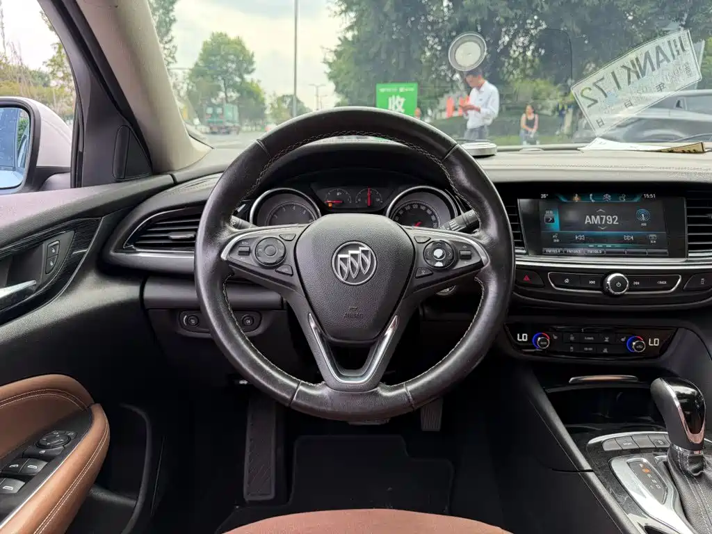 Buick Regal — миниатюра 14