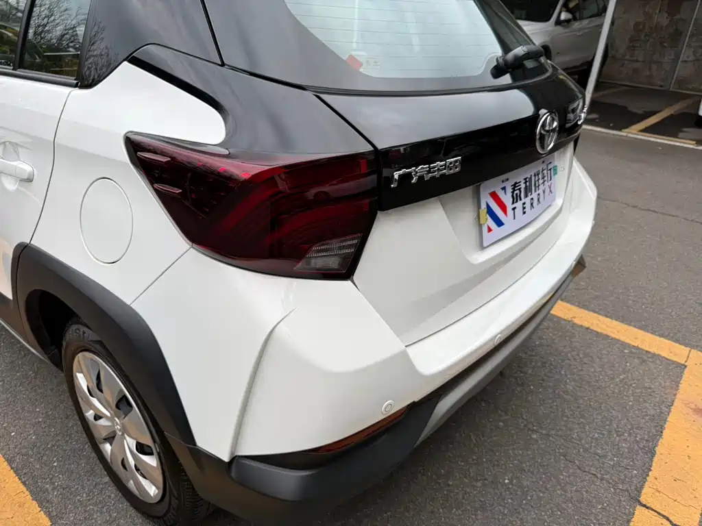 TOYOTA YARIS L ZHIXUAN