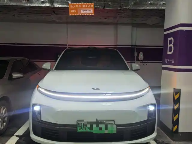 2023 Li Xiang L7