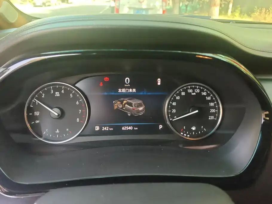 Buick GL8 — миниатюра 14