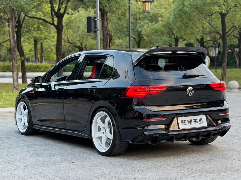 Volkswagen Golf GTI — миниатюра 4