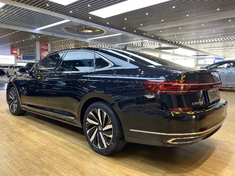 Volkswagen Passat — миниатюра 18