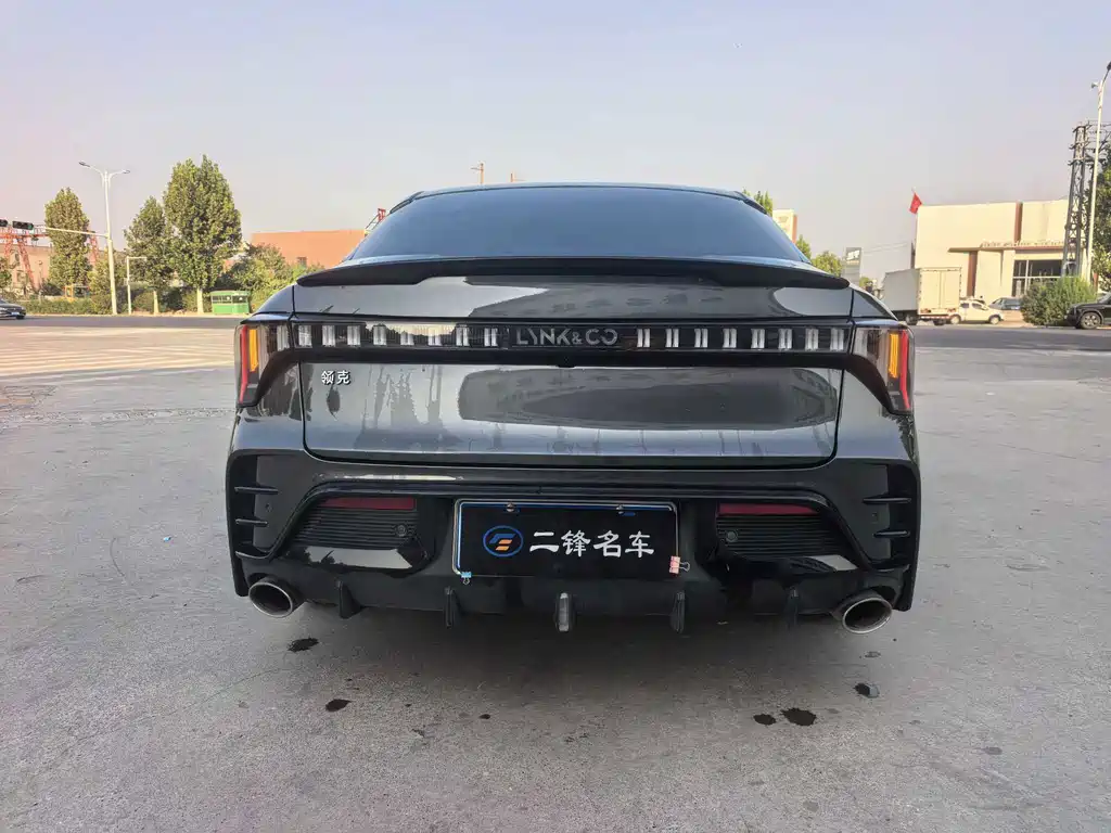 Lynk & Co 03 — миниатюра 5