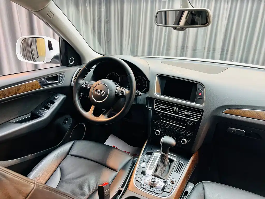 Audi Q5 — миниатюра 12