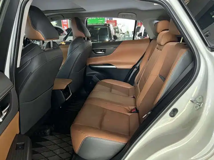 Toyota Venza — миниатюра 15