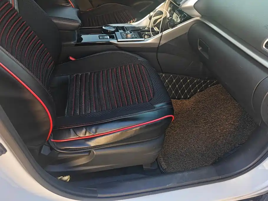 Mitsubishi Eclipse Cross — миниатюра 8