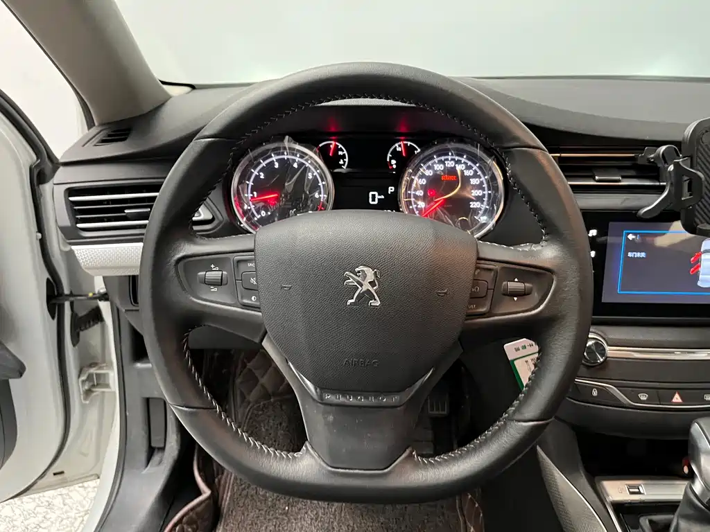 Peugeot 408 — миниатюра 8
