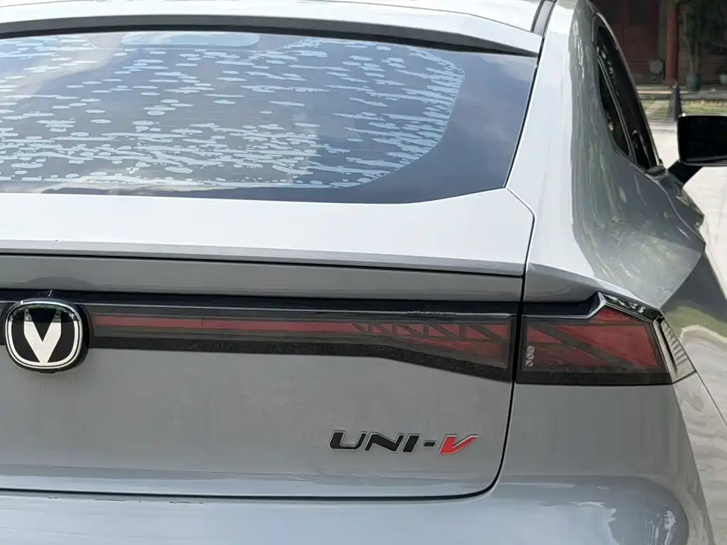 Changan UNI-V — миниатюра 9