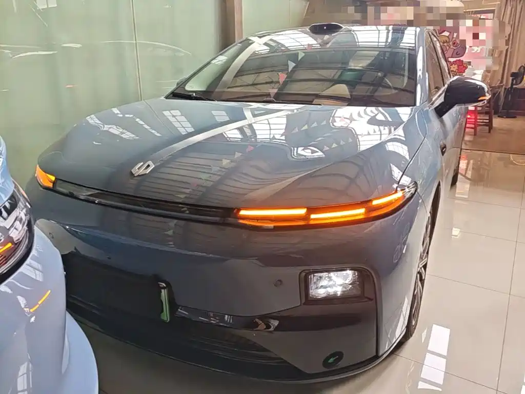 Leapmotor Leapmotor B01 — миниатюра 3