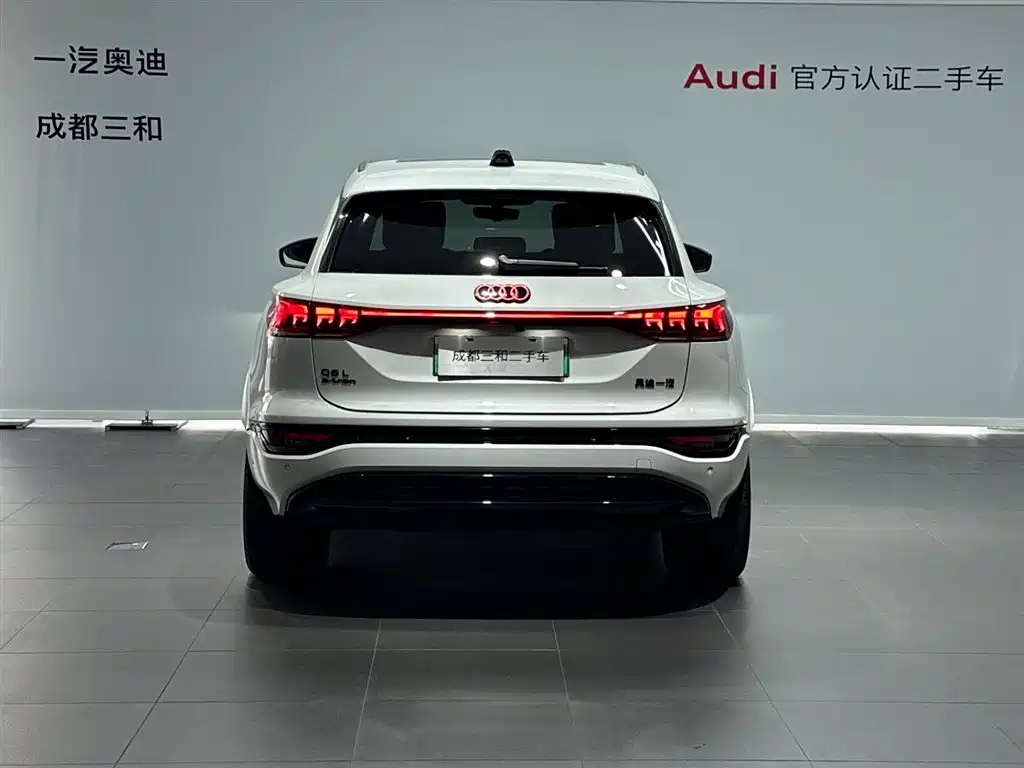 Audi Q6L e-tron — миниатюра 5