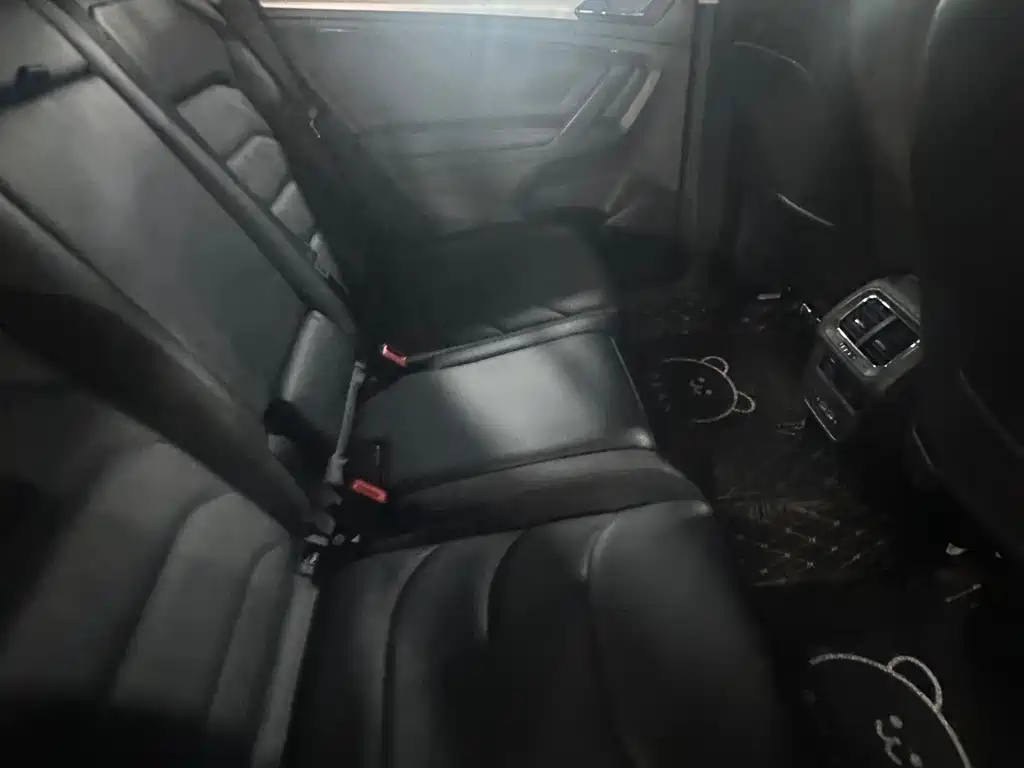 Volkswagen Tiguan L — миниатюра 11