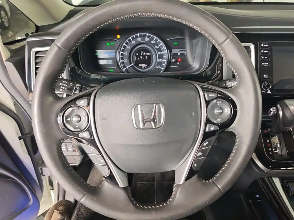 Honda Elysion — миниатюра 11
