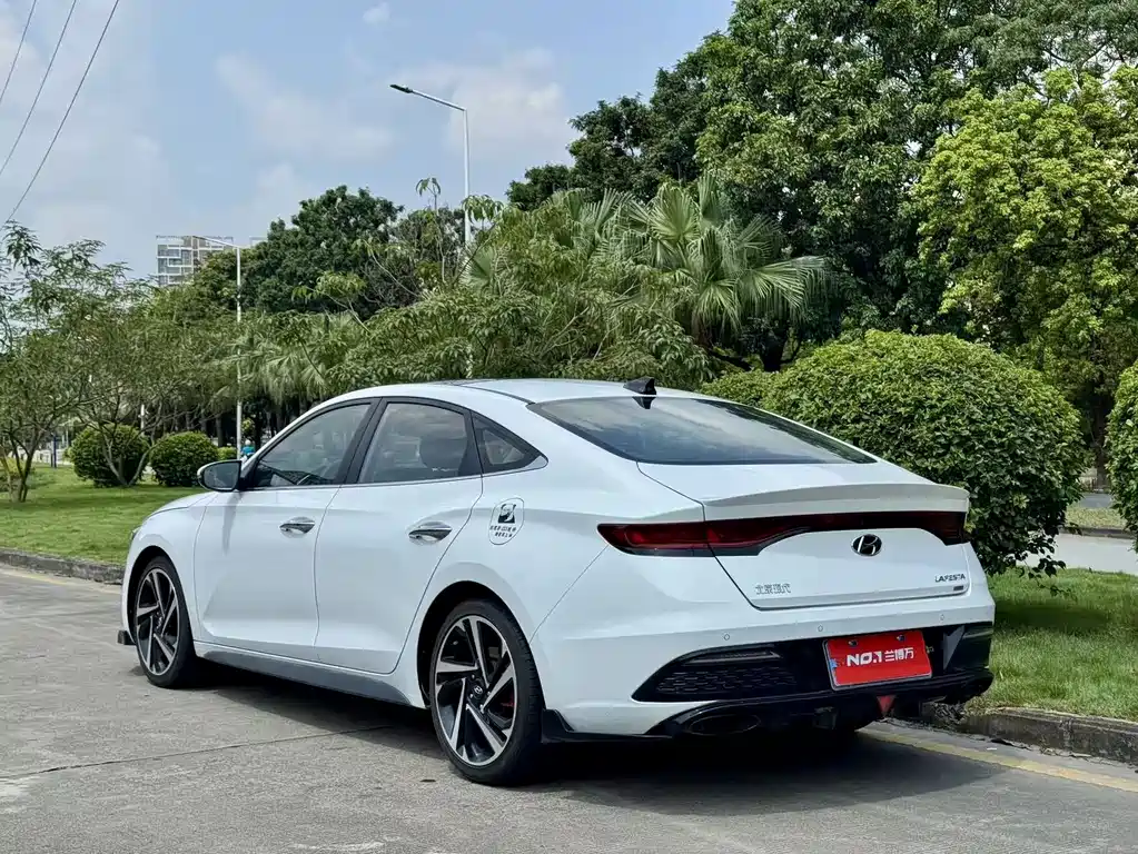 Hyundai Fista — миниатюра 6