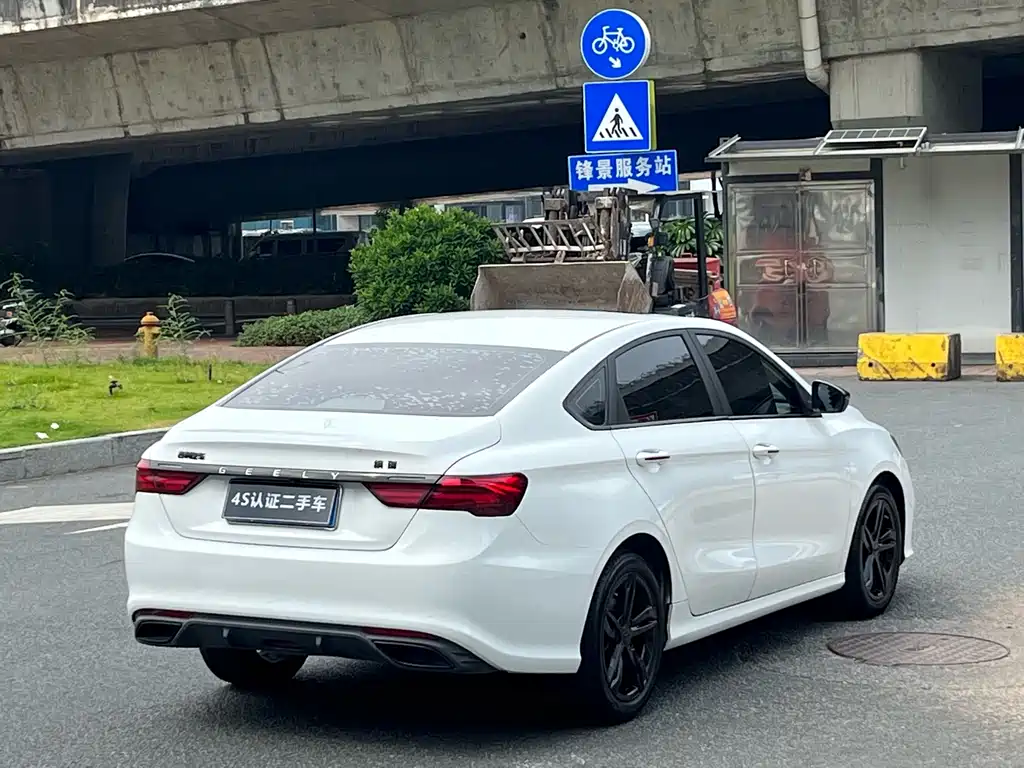 Geely Binrui — миниатюра 5