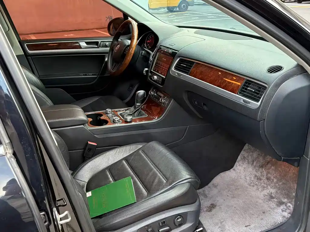 Volkswagen Touareg — миниатюра 8