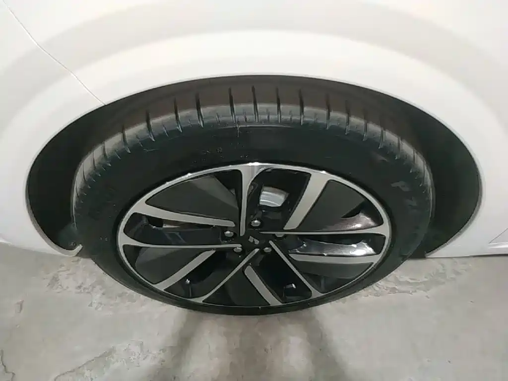 Li Auto Li L6 — миниатюра 23