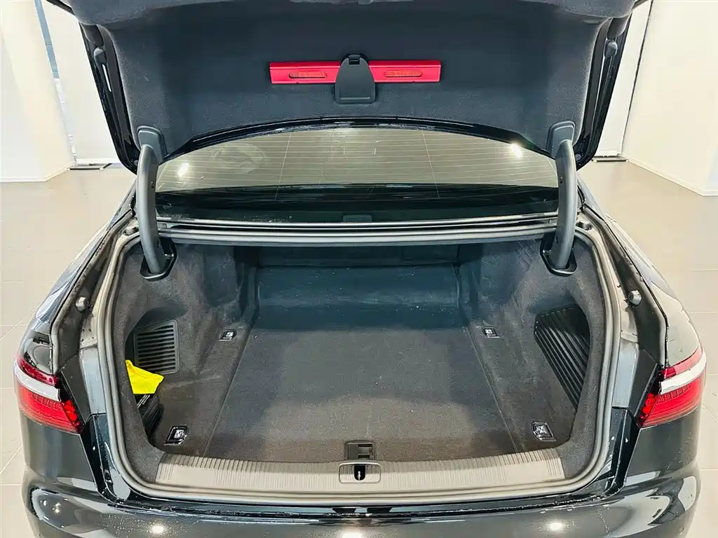 Audi A8 2021 A8L 50 TFSI quattro Comfort