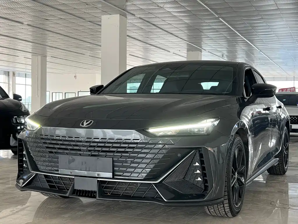 Changan UNI-V 2022