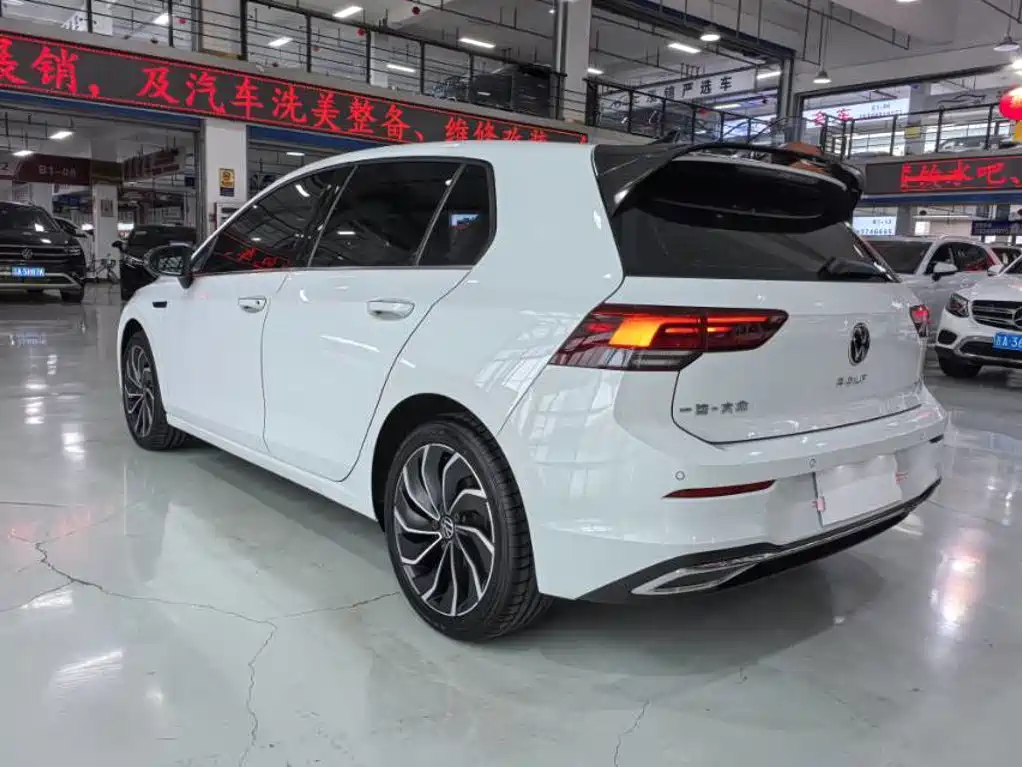 Volkswagen Golf — миниатюра 6