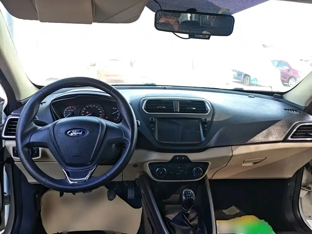 Ford Escort — миниатюра 10