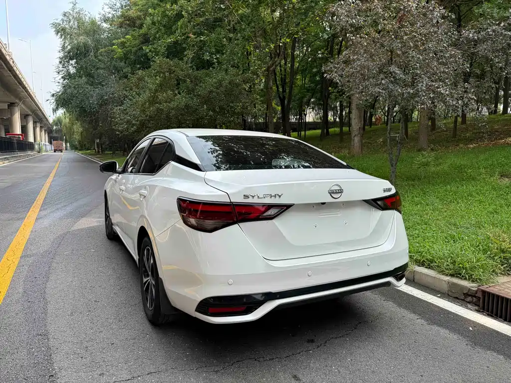 Nissan Sylphy — миниатюра 10