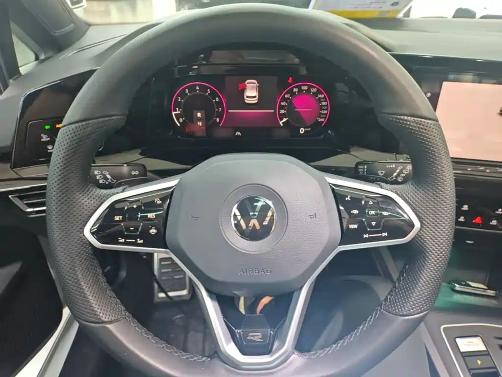 Volkswagen Golf — миниатюра 11