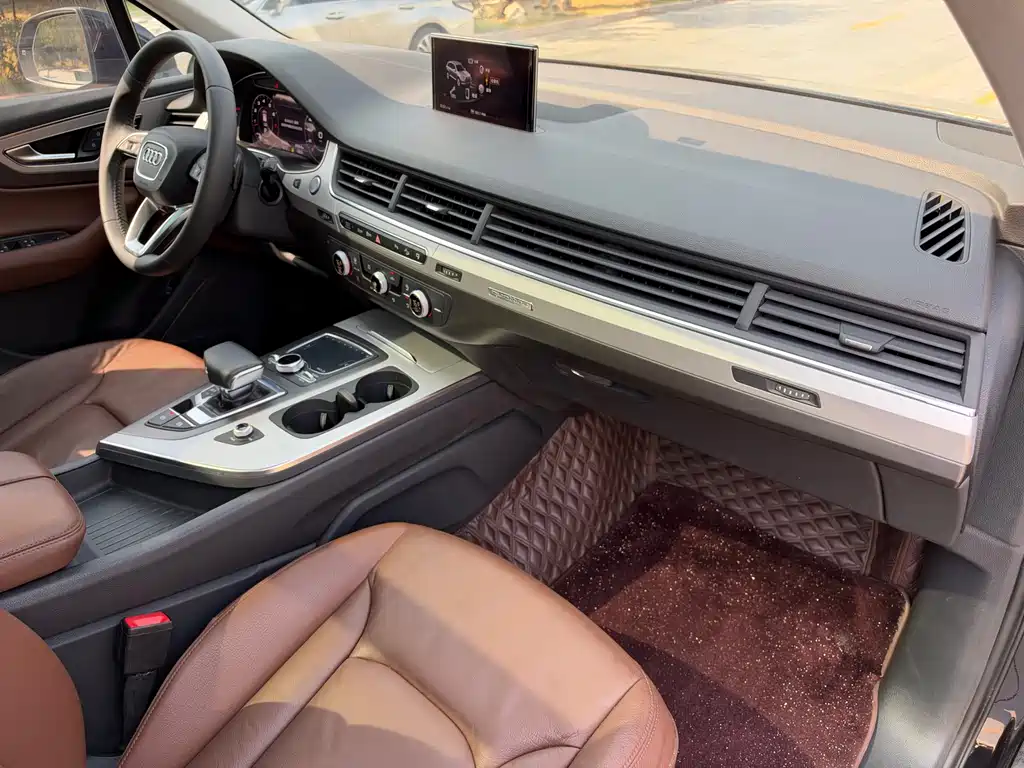 Audi Q7 — миниатюра 20