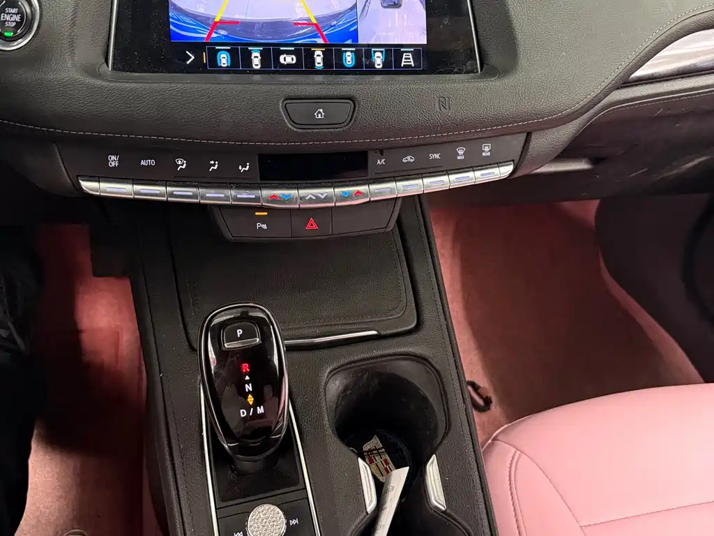 Cadillac XT4 — миниатюра 9