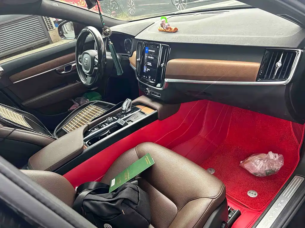 Volvo S90 — миниатюра 7