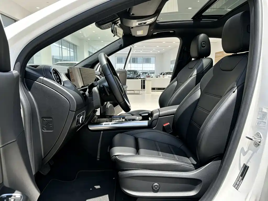 Mercedes-Benz GLA — миниатюра 8