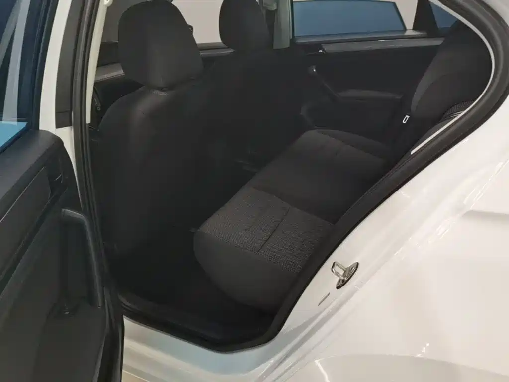 Volkswagen Bora — миниатюра 17