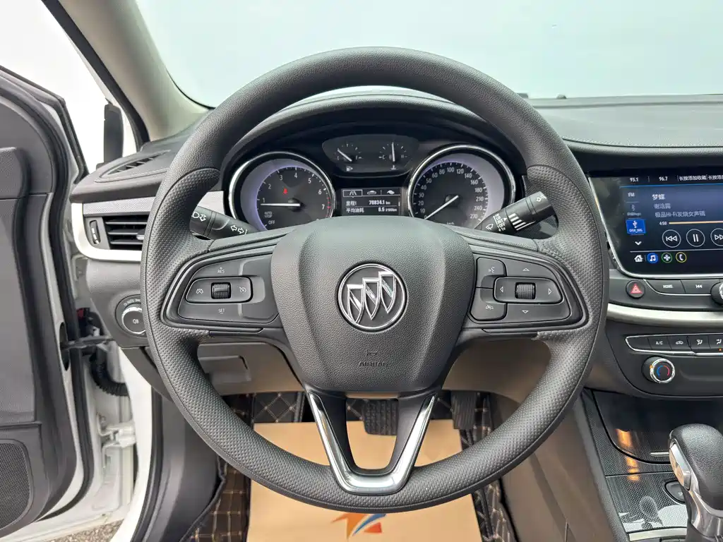 Buick Verano — миниатюра 11