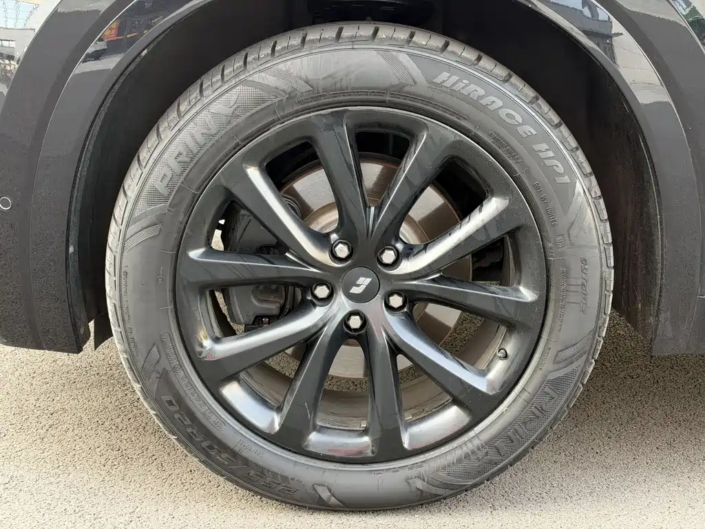 Li Auto Li ONE — миниатюра 13